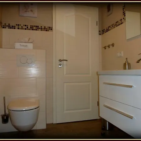Romantik-ferienhaus-gemund *