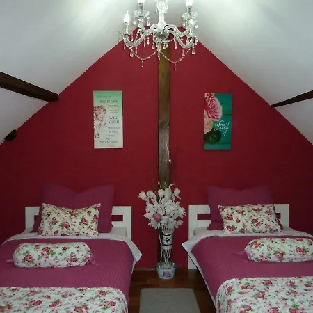 Ferienhaus Romantik-ferienhaus-gemund *
